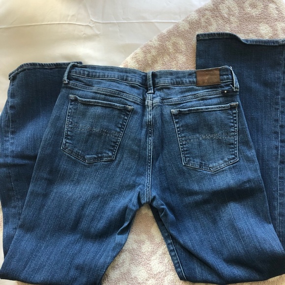 Lucky Jeans - Picture 2 of 5